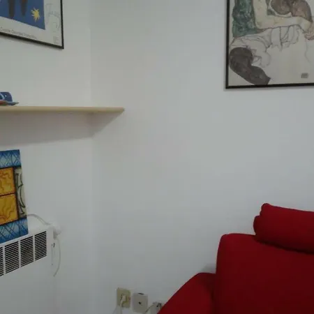 Francesco بيت ضيافة *